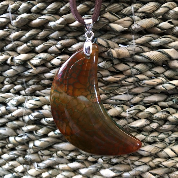 Sold!!🛑Handmade Moon agate choker - Picture 2 of 5